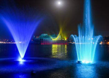 Funtani sinkronizzati mal-mużika jisirqu x-xena fil-Port il-Kbir