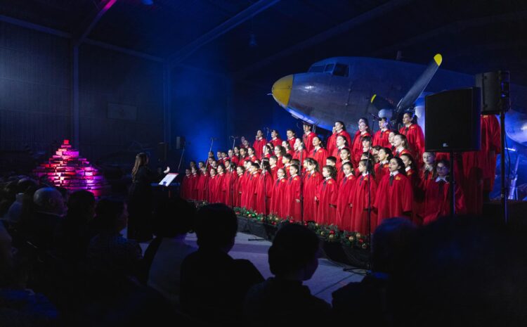A photo showing Centrestage Choir in performance