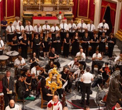 A photo showing choristers and musicians from Cappella Musicale Caeciliana