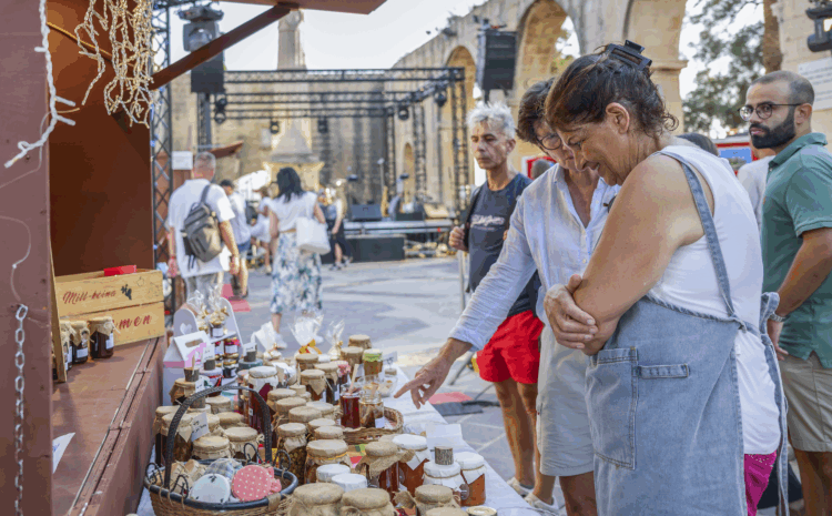 A photo showing a group of people at the Valletta Local Food Festival